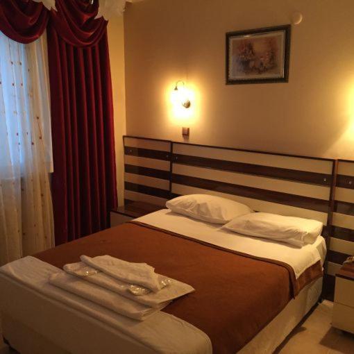 Isik Hotel Одрин Екстериор снимка