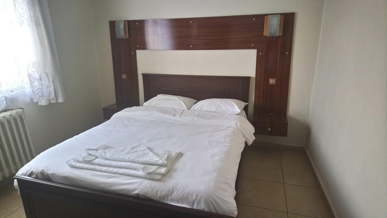 Isik Hotel Одрин Екстериор снимка